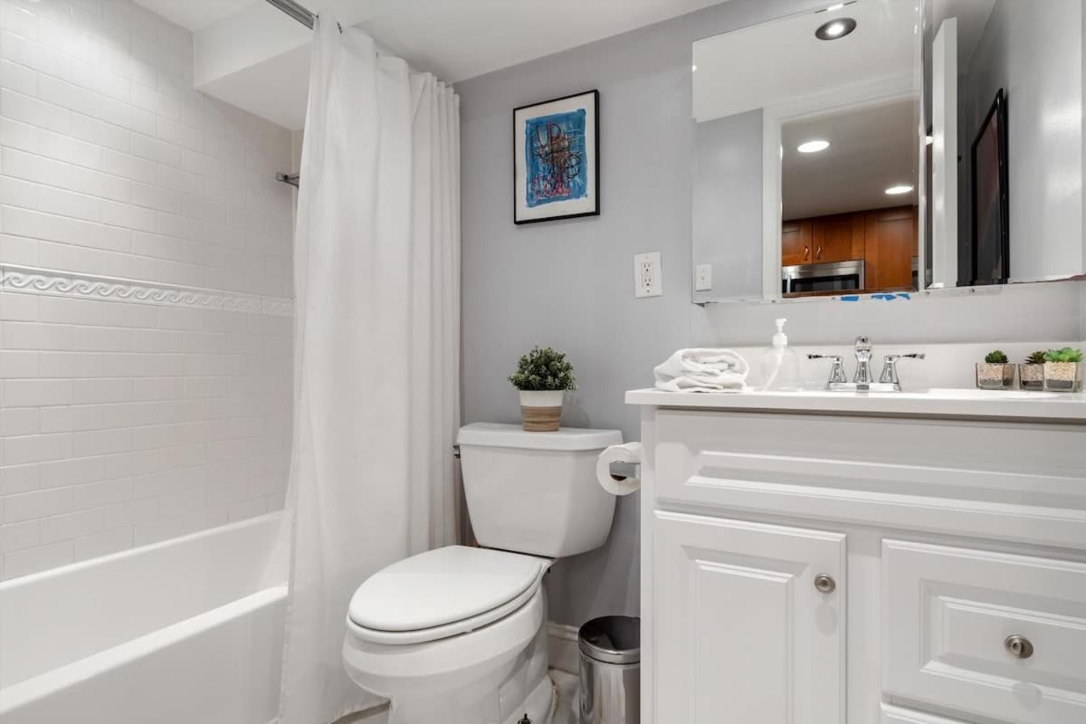 Entire 1-Br Apt In Noma Eckington Washington Exterior foto